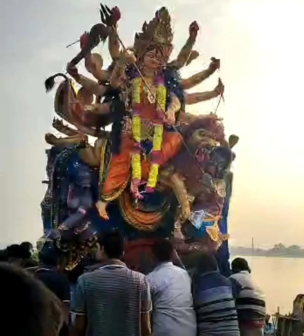 ইছামতীতে প্রতিমা বিসর্জন