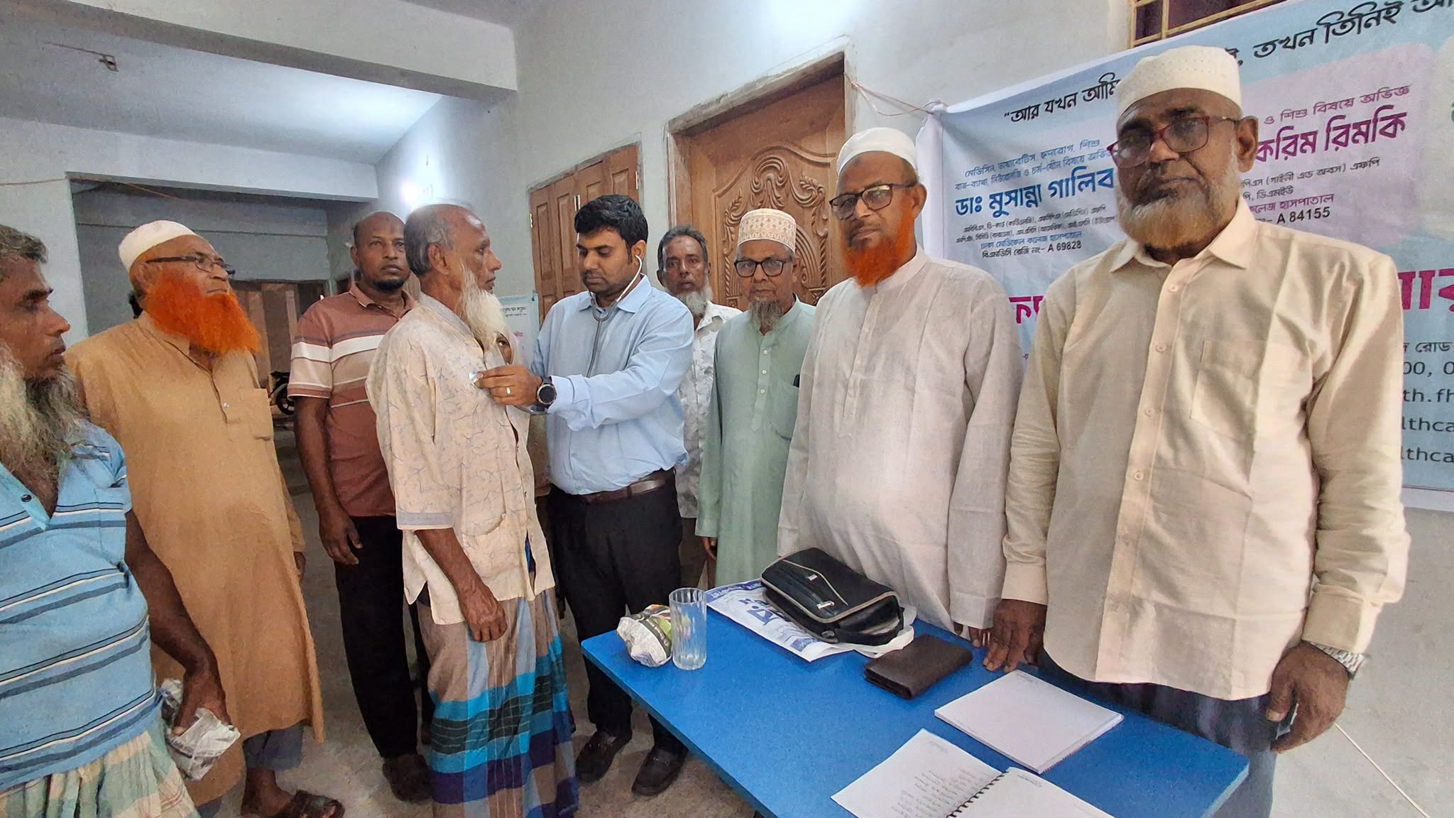 ফ্যামিলি হেলথ কেয়ার সেন্টারের উদ্যোগে আয়োজিত মাস ব্যাপি  চিকিৎসাসেবার উদ্বোধন করলেন সাতক্ষীরা জামায়াত আমীর