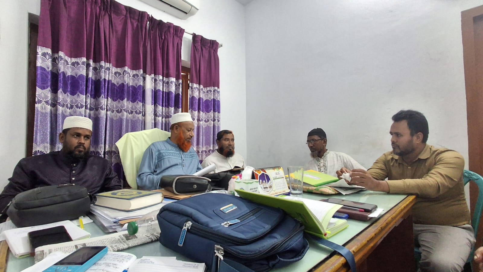 গণমাধ্যমকে নিয়ন্ত্রণের চেষ্টা হলে