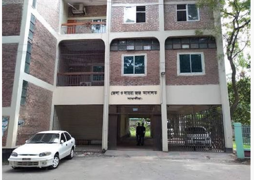 ভয়ঙ্কর হয়ে উঠছে সাতক্ষীরা আদালত এলাকা