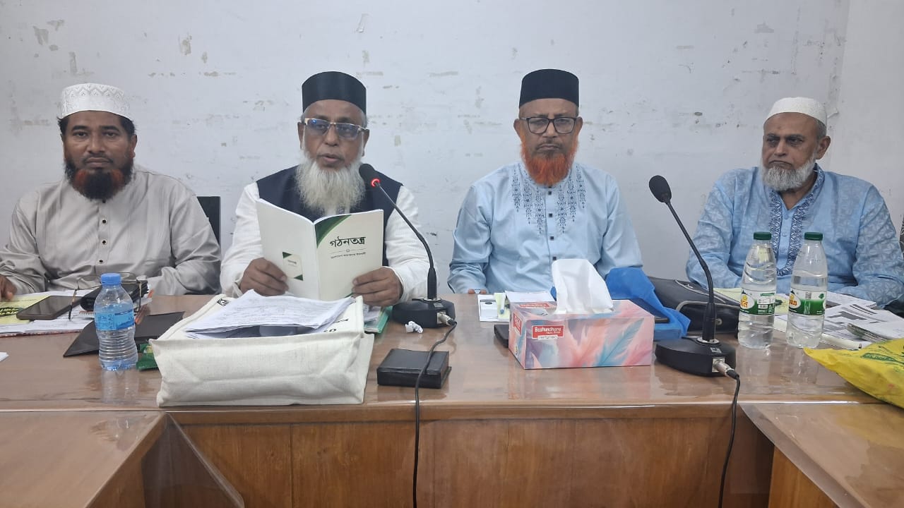 সরকার গণতন্ত্রের পরিবর্তে জবরদখল ও  নির্লজ্জভাবে দলীয়করণ শুরু করছে:এমপি ইজ্জত উল্লাহ